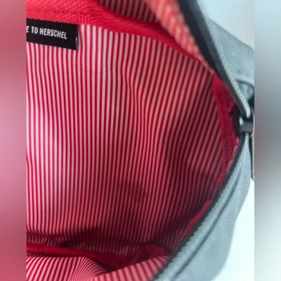 HERSCHEL Supply Company Black Belt Bag with Red Interior - Picture 3 of 4